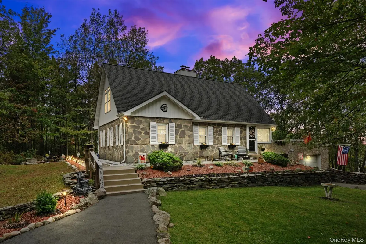 17 Nightingale Trail E, Wurtsboro, NY 12790 - #1