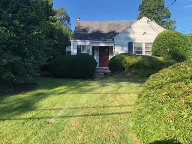 87 11th Avenue, South Huntington, NY 11746 - #1