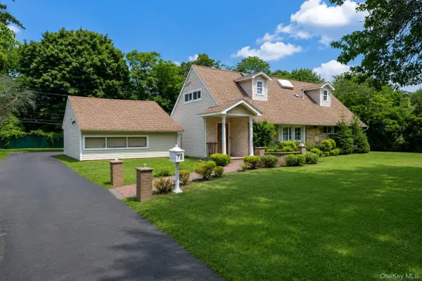 73 Parkway Drive, Roslyn Heights, NY 11577