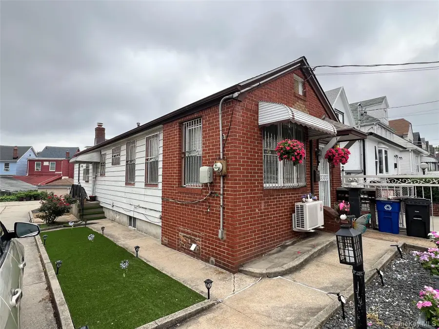 10724 142nd Street, Jamaica, NY 11435 - #2