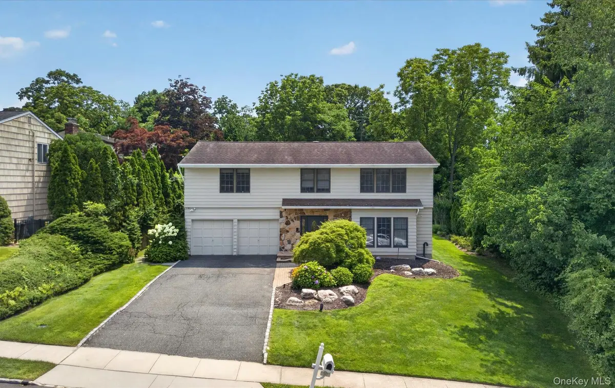30 Irving Drive, Woodbury, NY 11797 - #1