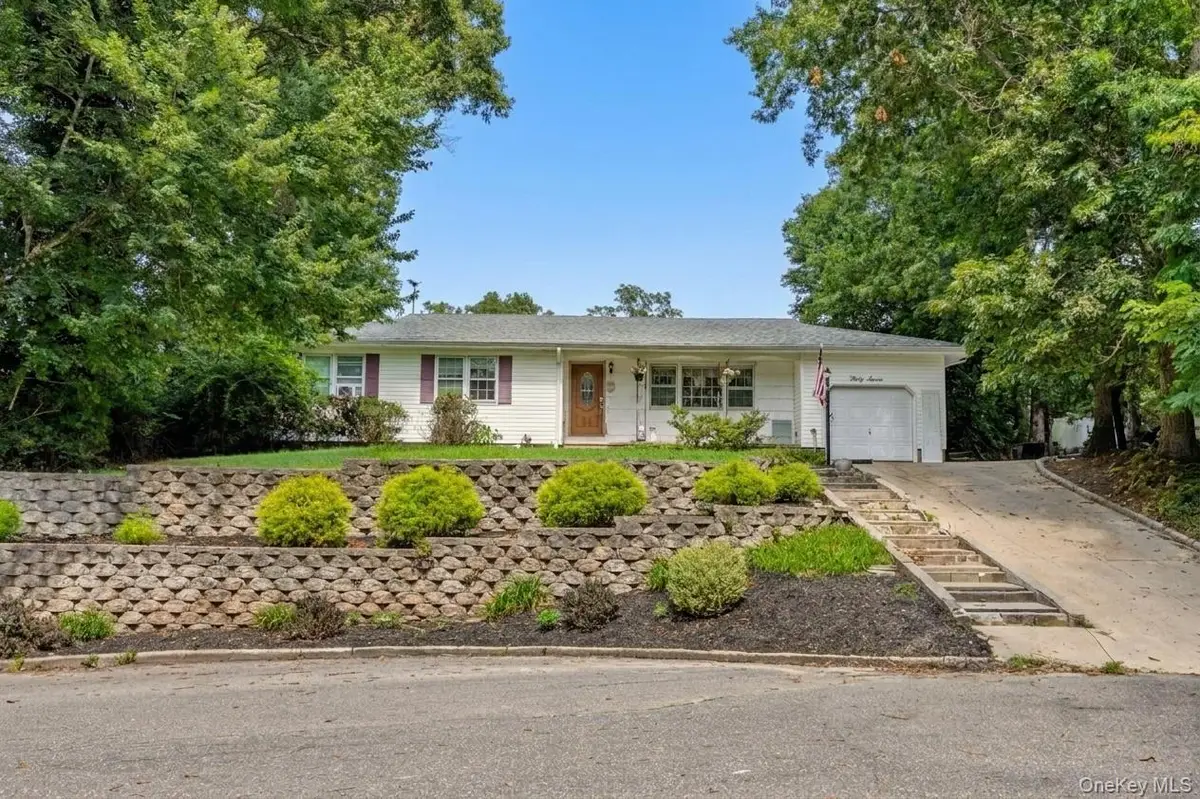 37 Black Locust Avenue, East Setauket, NY 11733 - #1