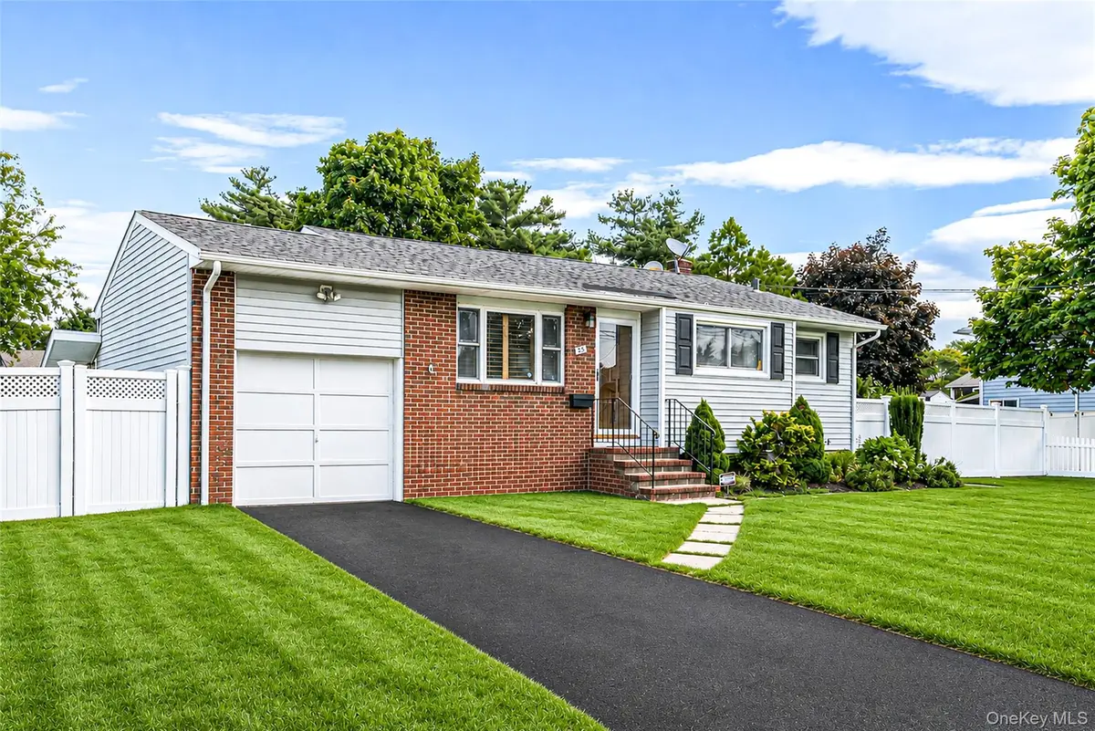 25 Merritt Street, Lindenhurst, NY 11757 - #1