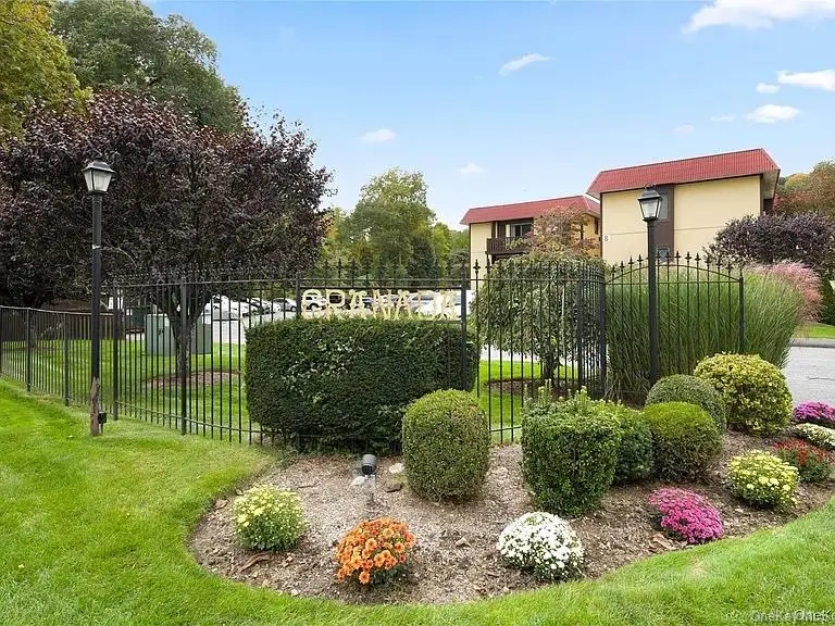 18 Granada Crescent #2, White Plains, NY 10603 - #1