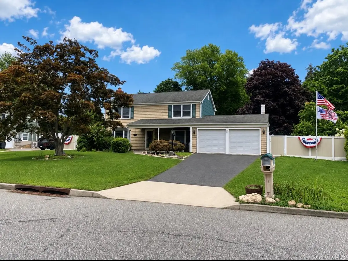 21 Manchester Lane, Stony Brook, NY 11790 - #1