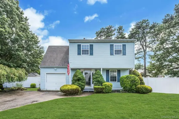 51 Bridger Boulevard, Central Islip, NY 11722