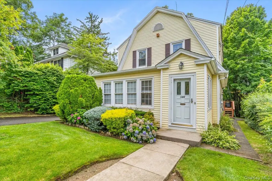126 Hampshire Road, Great Neck, NY 11023 - #3