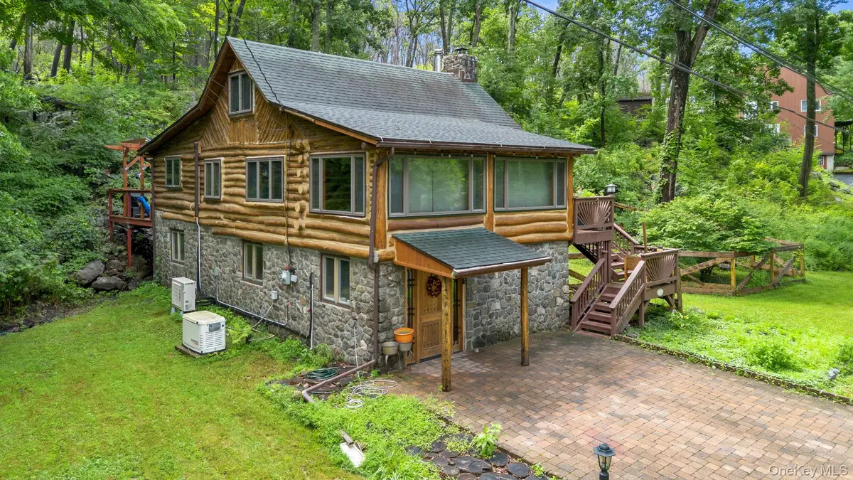 28 Cliff Road, Greenwood Lake, NY 10925 - #1