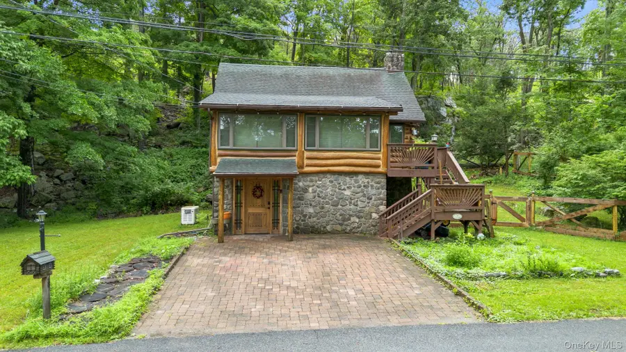 28 Cliff Road, Greenwood Lake, NY 10925 - #2