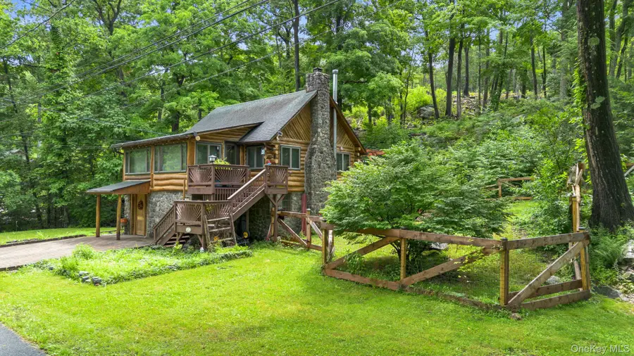 28 Cliff Road, Greenwood Lake, NY 10925 - #3