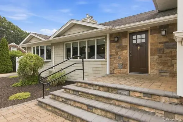 60 Hawthorne Street, Selden, NY 11784 - #3