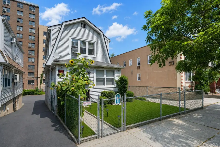 1736 Parkview Avenue, Bronx, NY 10461 - #2