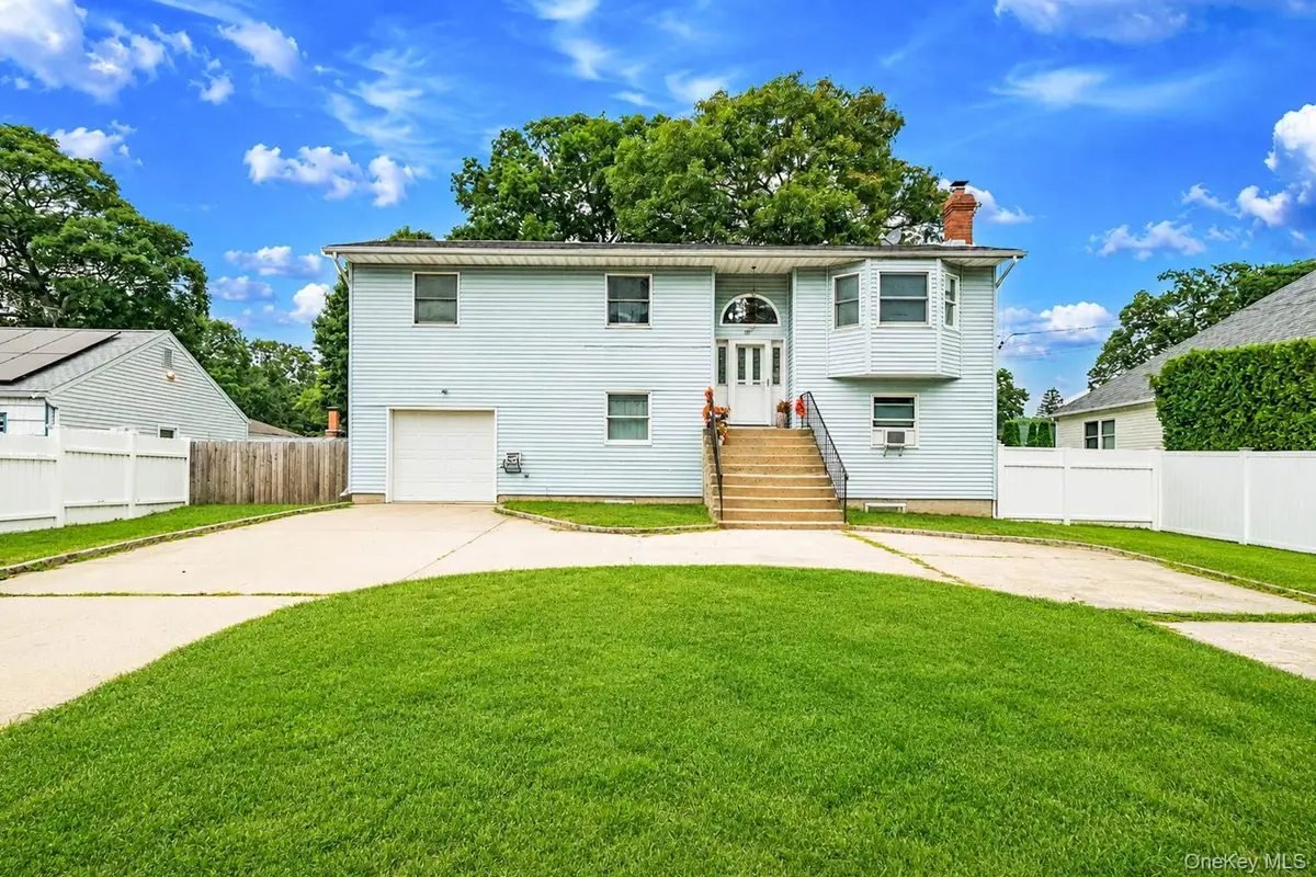 107 Cedar Oaks Avenue, Farmingville, NY 11738 - #1