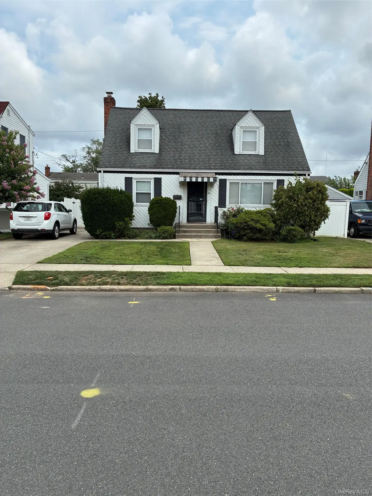 25 S Elm Street, Hicksville, NY 11801 - #1