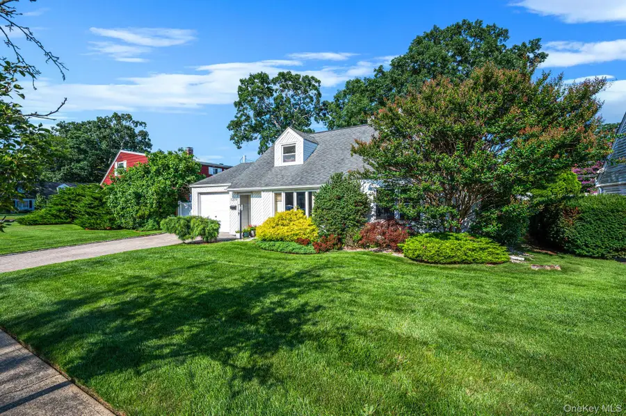 1319 Harry Lane, Merrick, NY 11566 - #3