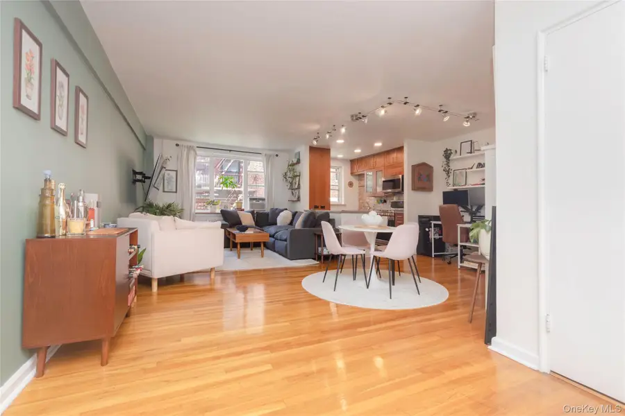 12 Westchester Avenue #2J, White Plains, NY 10601 - #2