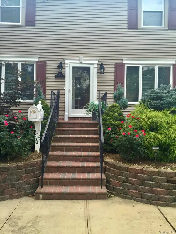 689 Stanton Avenue, North Baldwin, NY 11510