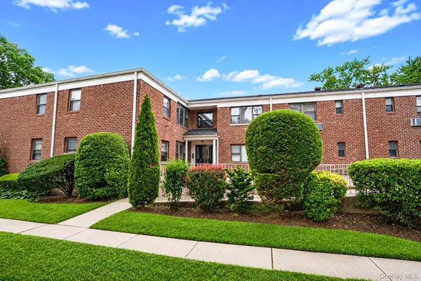 1205 Broadway #F-24, Hewlett, NY 11557