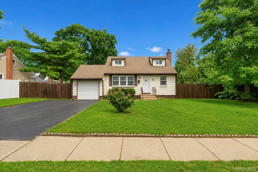491 Smith Street, Central Islip, NY 11722 - #2