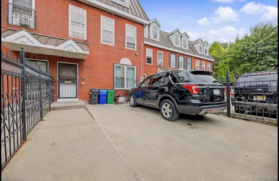 658 Beck Street, Bronx, NY 10455 - #2