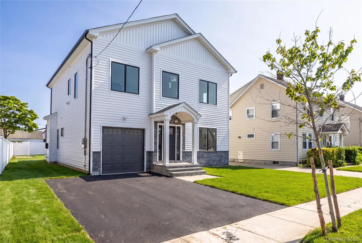 43 Westbury Avenue, Mineola, NY 11501 - #1