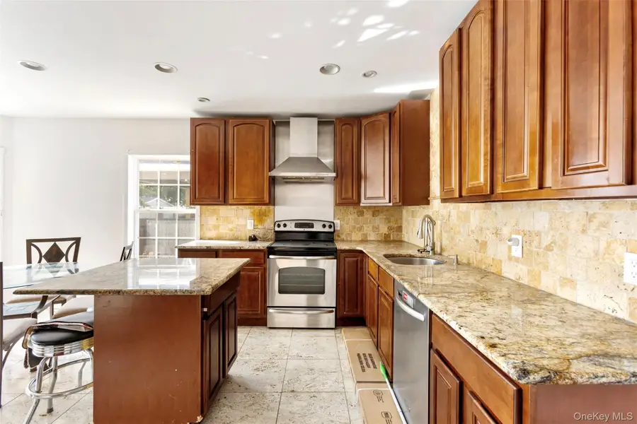 316 Maplegrove Avenue, Uniondale, NY 11553 - #3