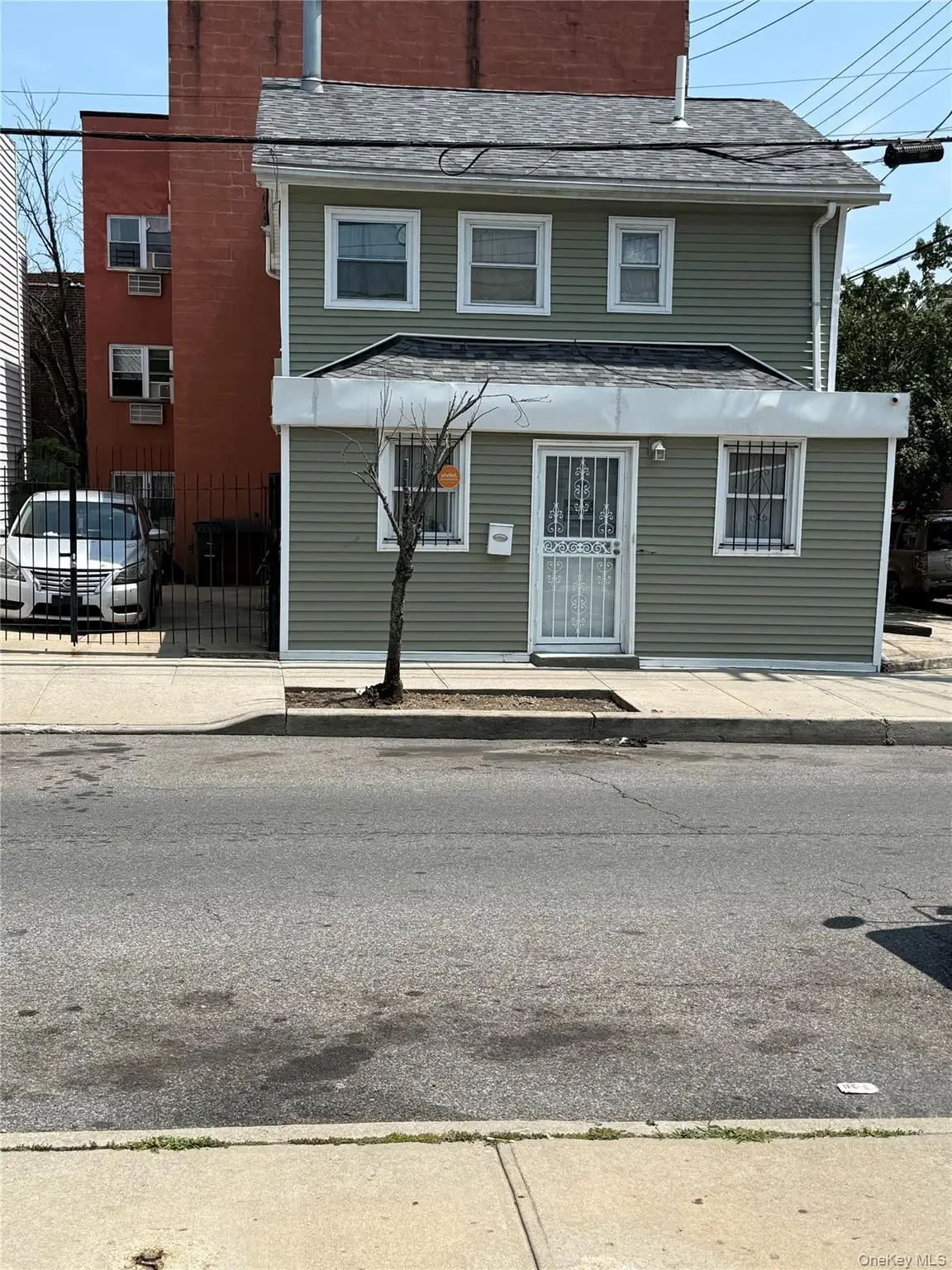 801 E 215th Street, Bronx, NY 10467 - #1