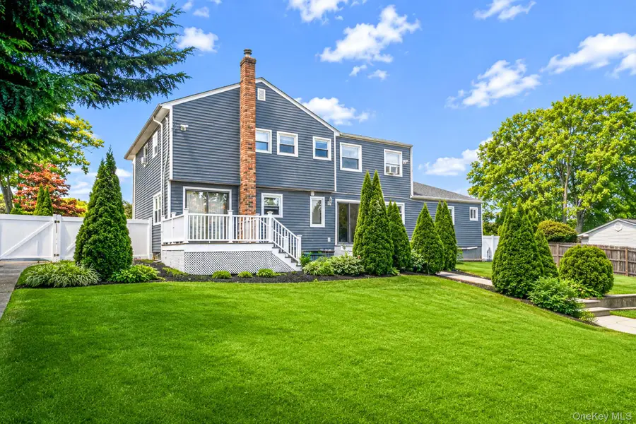65 Avenue D, Farmingville, NY 11738 - #2
