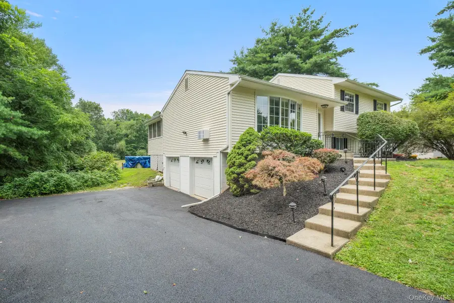 9 Barnes Drive, Wappingers Falls, NY 12590 - #2