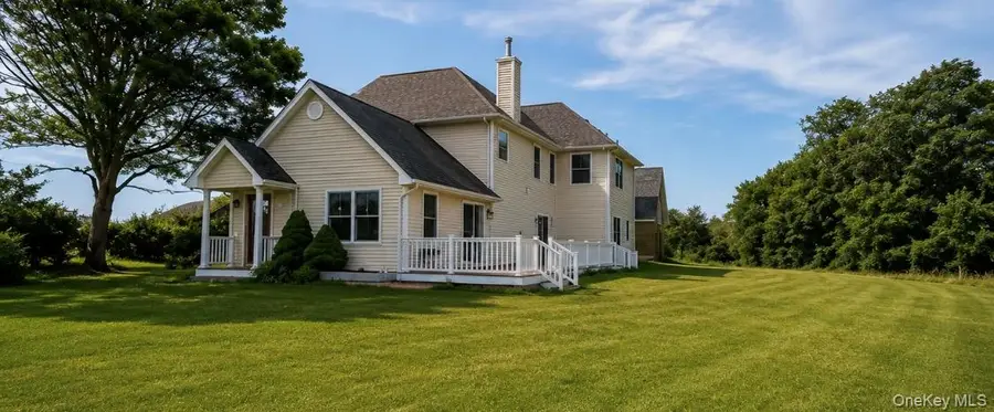 300 S Snedecor Avenue, Bayport, NY 11705 - #3