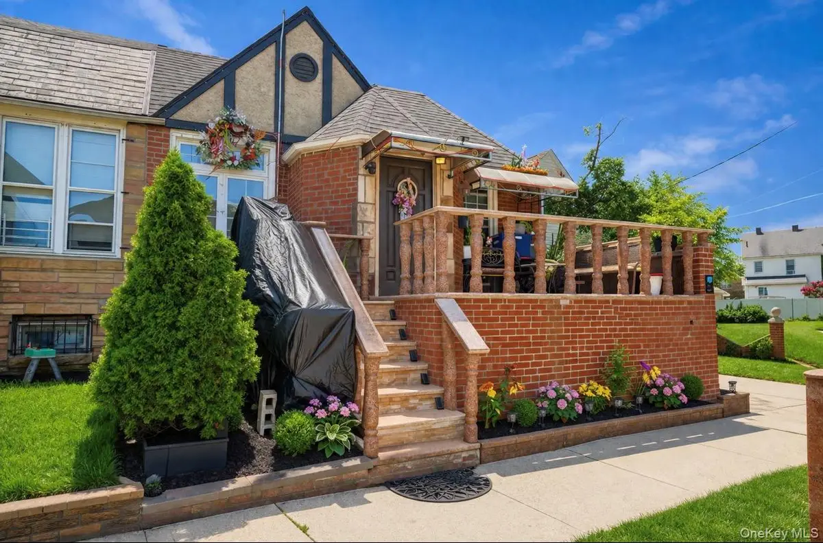 17910 Mathewson Court, Jamaica, NY 11434 - #1