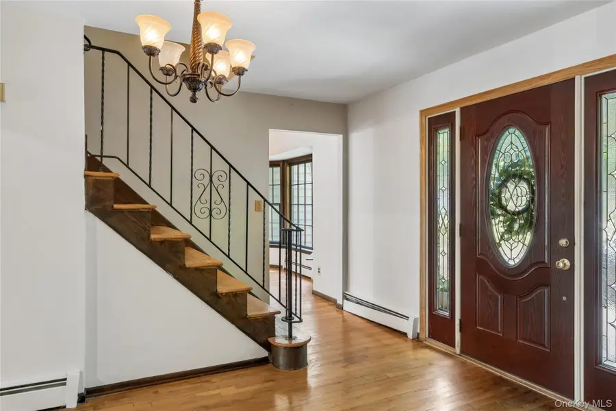 8 Pups Path, Fort Salonga, NY 11768 - #3