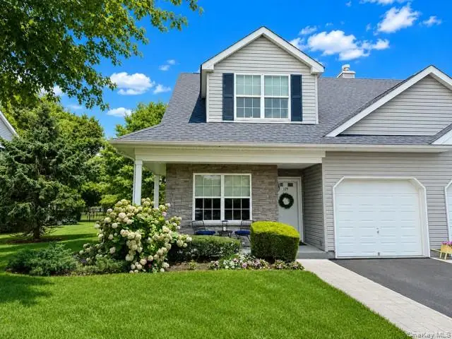 129 Maya Circle, Central Islip, NY 11722 - #1