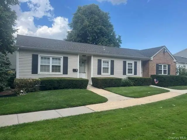 117 Harbor S, Amityville, NY 11701 - #1