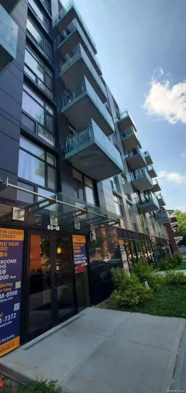 65-18 Austin St, Rego Park, NY 11374