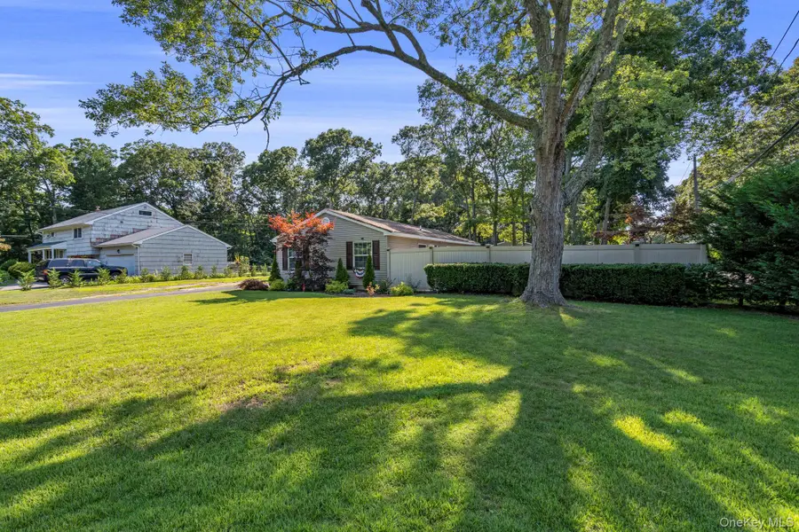28 Yaphank Avenue, Brookhaven, NY 11719 - #2