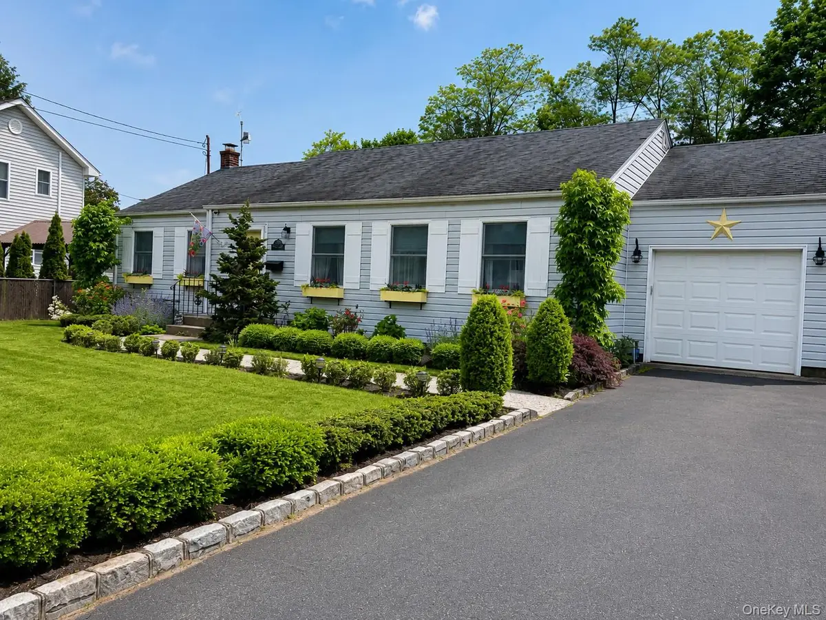 241 Riverside Drive, Riverhead, NY 11901 - #1