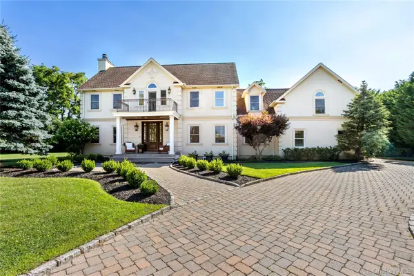 705 Gus Drive, East Marion, NY 11939