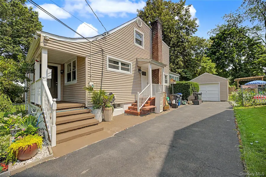 12 Saratoga Road, White Plains, NY 10607 - #3