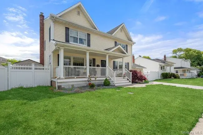 47 Syosset Circle, Syosset, NY 11791 - #1