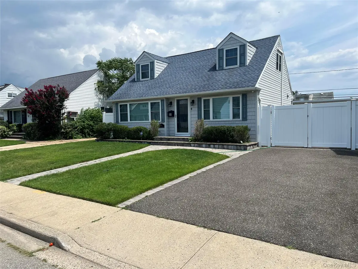43 Crescent Street, Hicksville, NY 11801 - #1