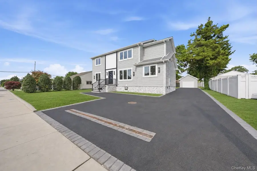 136 Udall Road, West Islip, NY 11795 - #3