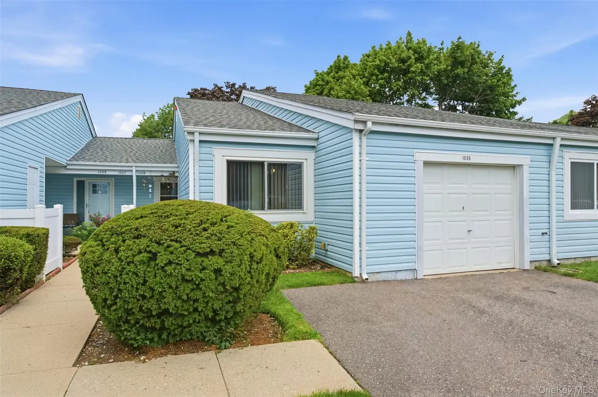 1006 Cabot Path, Saint James, NY 11780 - #1