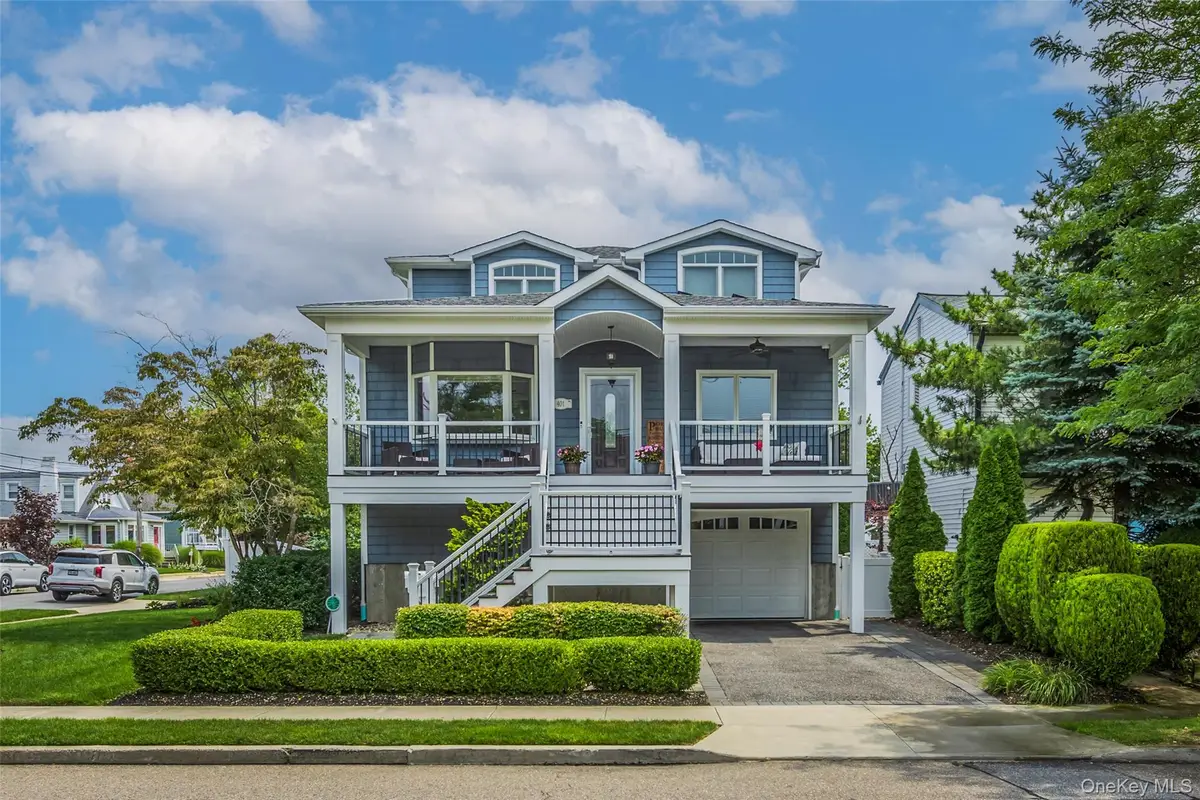 401 Little East Neck Road S, Babylon, NY 11702 - #1