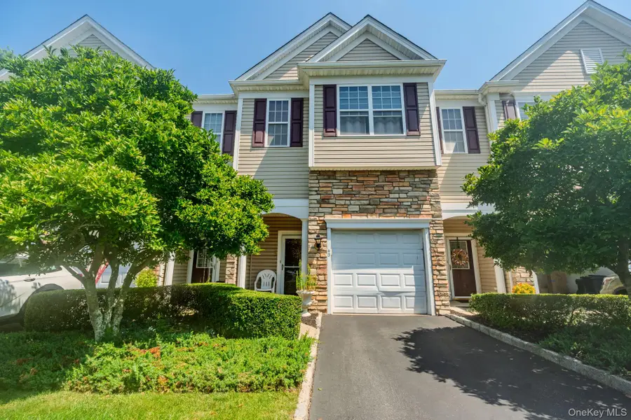 43 Torrey Pine Lane #82, Bay Shore, NY 11706 - #2