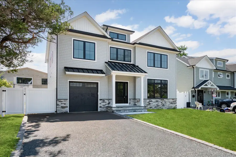 11 Forest Lane, Westbury, NY 11590 - #2