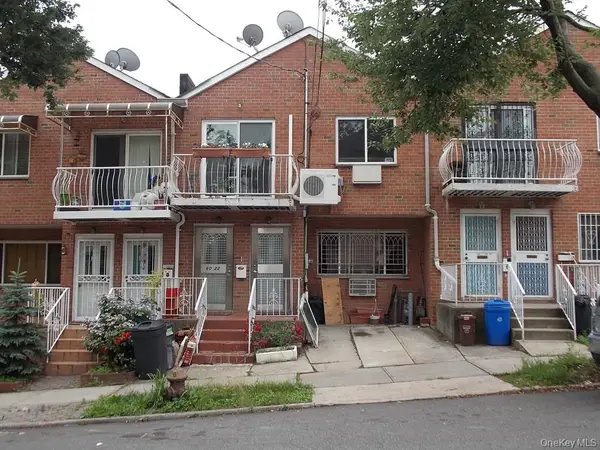 6022 83rd Place, Middle Village, NY 11379