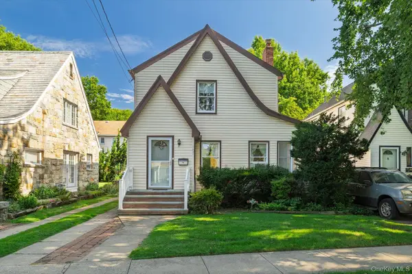 107 Cherry Street, Floral Park, NY 11001