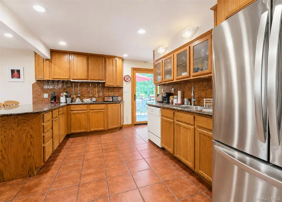8 Virginia Drive, Medford, NY 11763 - #3