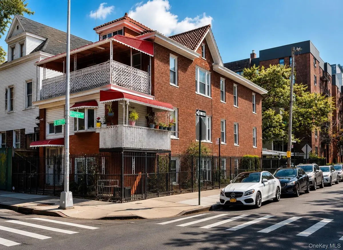 260 E 197th Street, Bronx, NY 10458 - #1